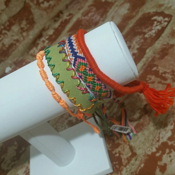 Bracelets Friendship set of 4 green orange yellow - Picture 3 of 8